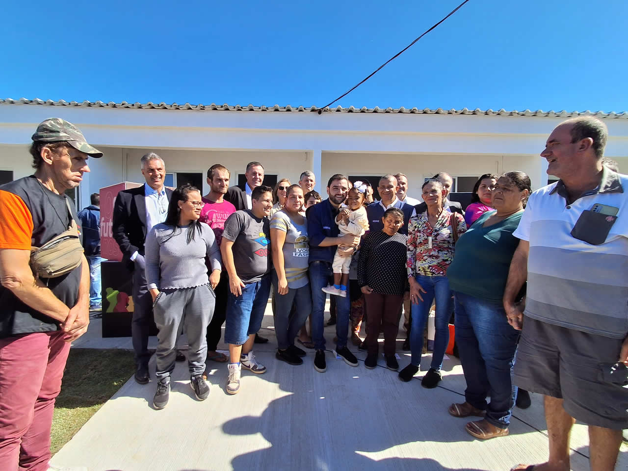 Arroio do Meio entrega as primeiras casas temporárias do Estado às famílias atingidas pela enchente