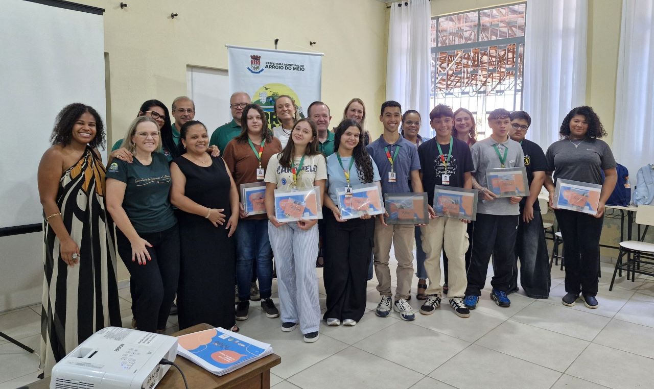 Jovens iniciam atividades práticas no Programa Partiu Futuro Reconstrução