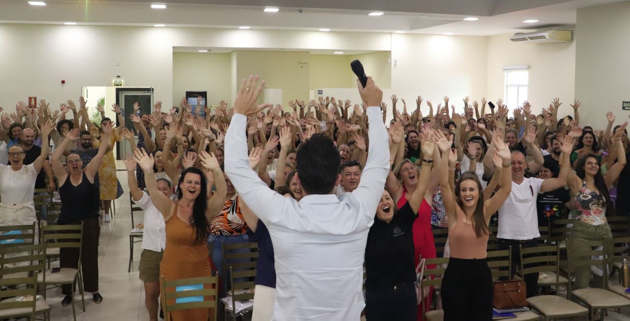 Atividades com profissionais da Educação marcam a abertura do ano letivo no dia 19