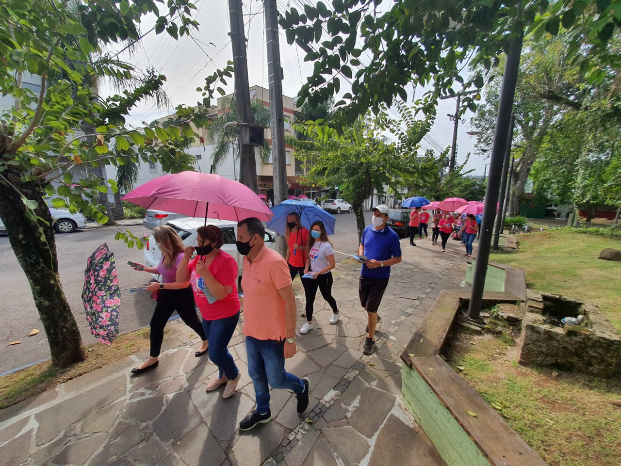 Mais de 350 exames são realizados em programação alusiva ao Outubro Rosa
