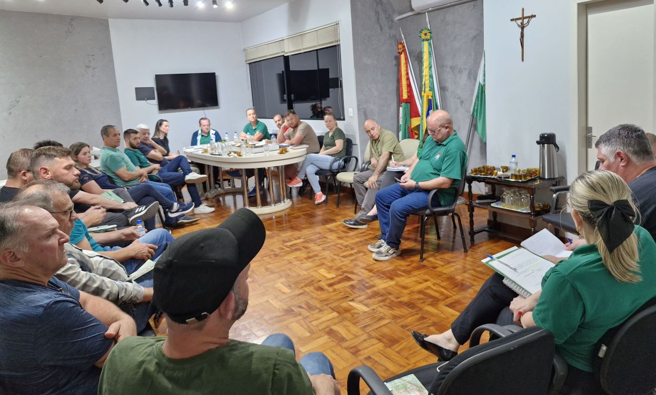 Administração e vereadores alinham ações para o desenvolvimento do município