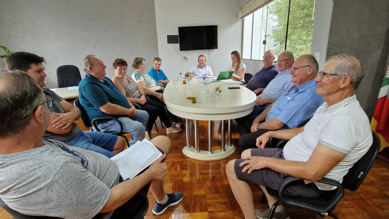 Arroio do Meio repassa R$ 27,5 mil de incentivo para cinco agricultores