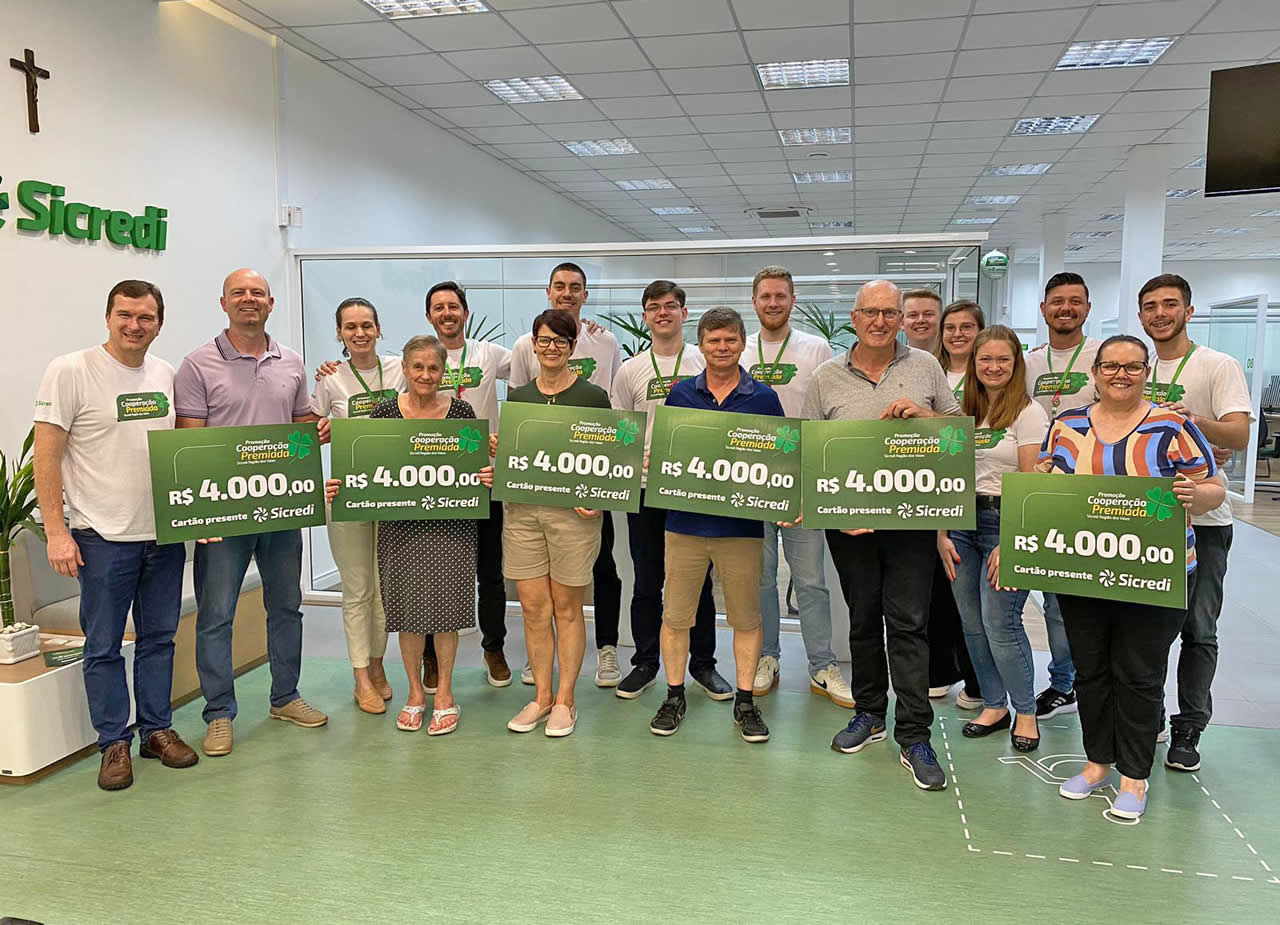 Sicredi Região dos Vales entrega prêmios da segunda rodada de sorteios da Promoção Cooperação Premiada