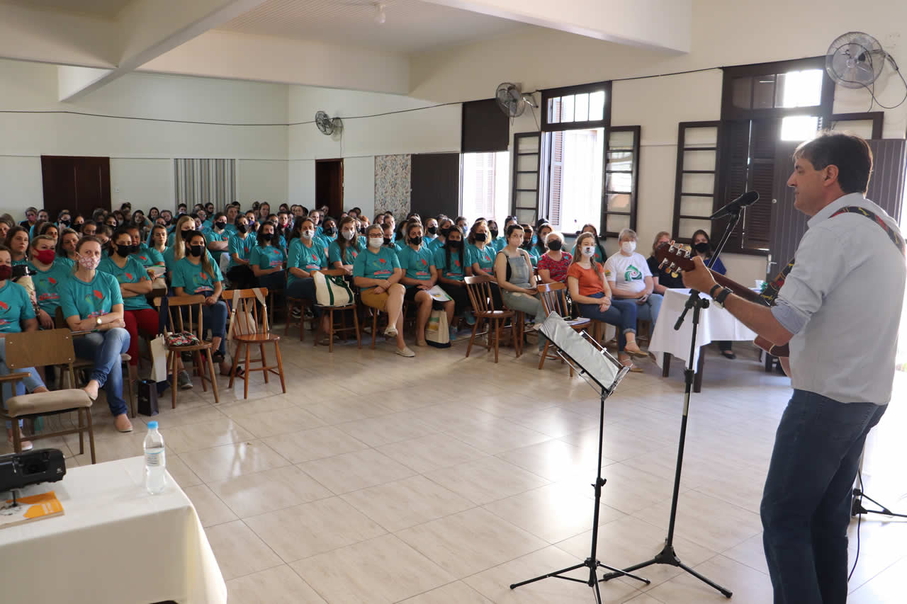 Formação Continuada aborda as mudanças após o período de pandemia