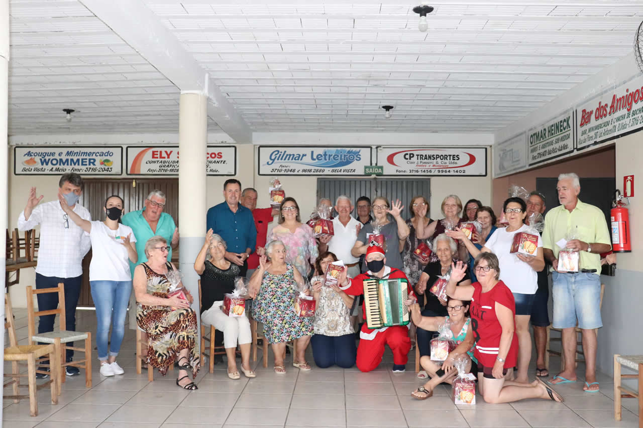 Encontros festivos marcam o encerramento do ano dos idosos