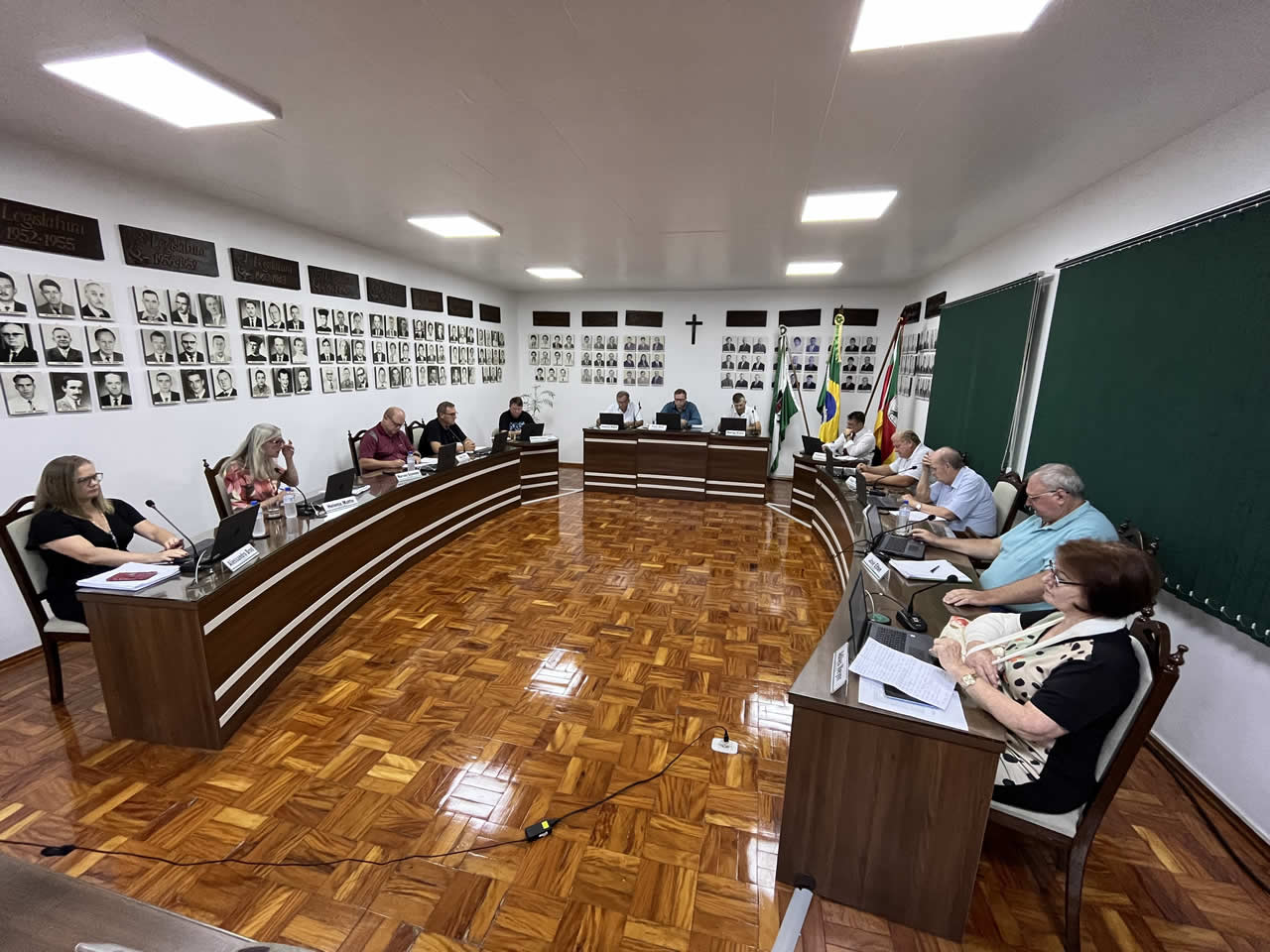 Vereadores aprovam pavimentação e denominação de ruas, em Arroio do Meio