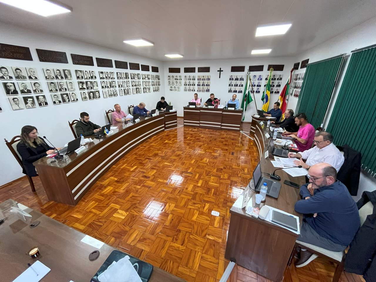 Câmara de Arroio do Meio amplia atendimento preferencial para pessoas com TEA e Fibromialgia