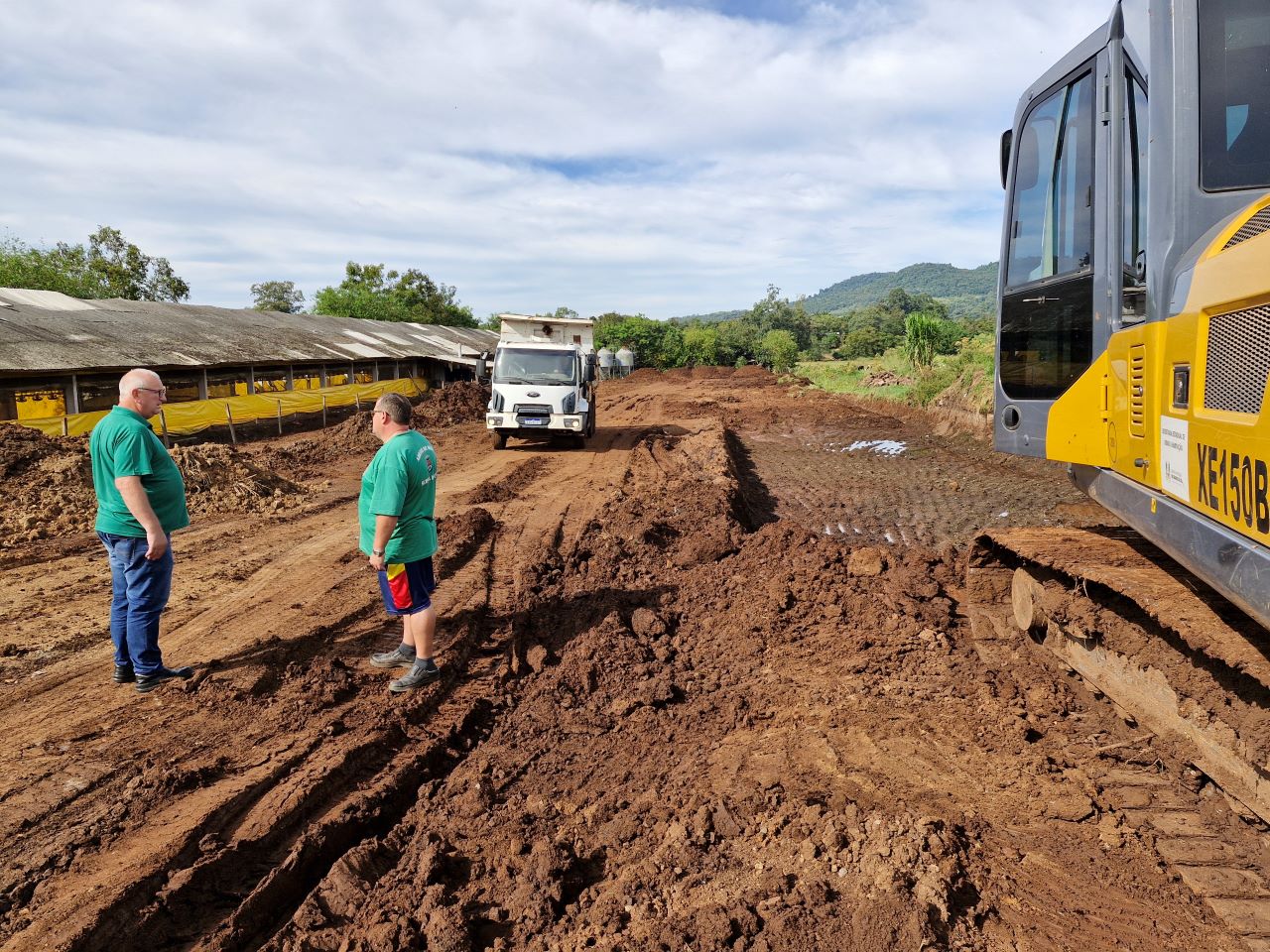 Serviços de terraplenagem incentivam investimentos e sucessão no meio rural
