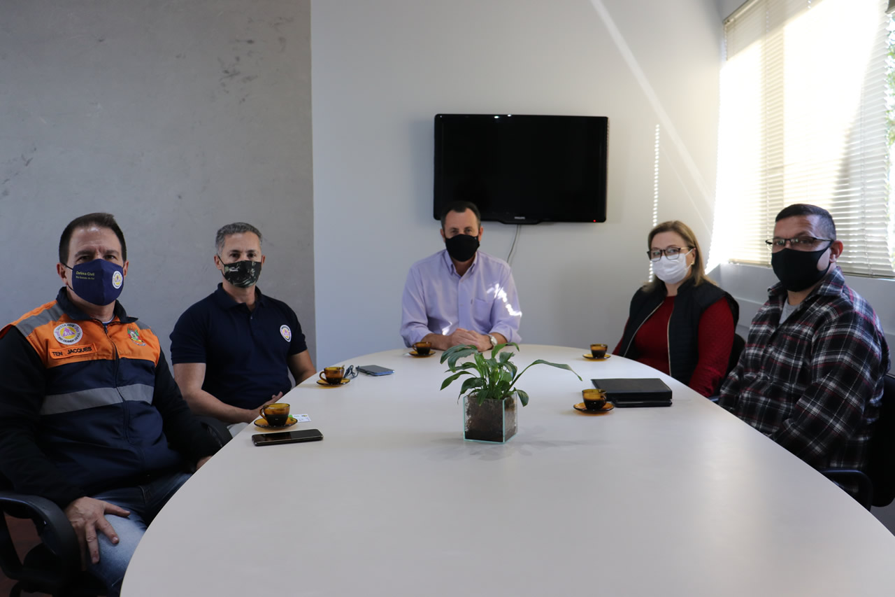 Reunião define metas de conduta para período de cheias