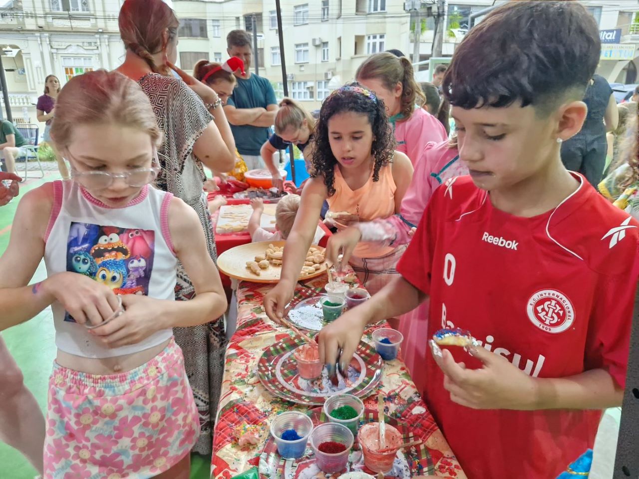 Oficinas, intervenções artísticas e shows marcam o encerramento da programação de Natal