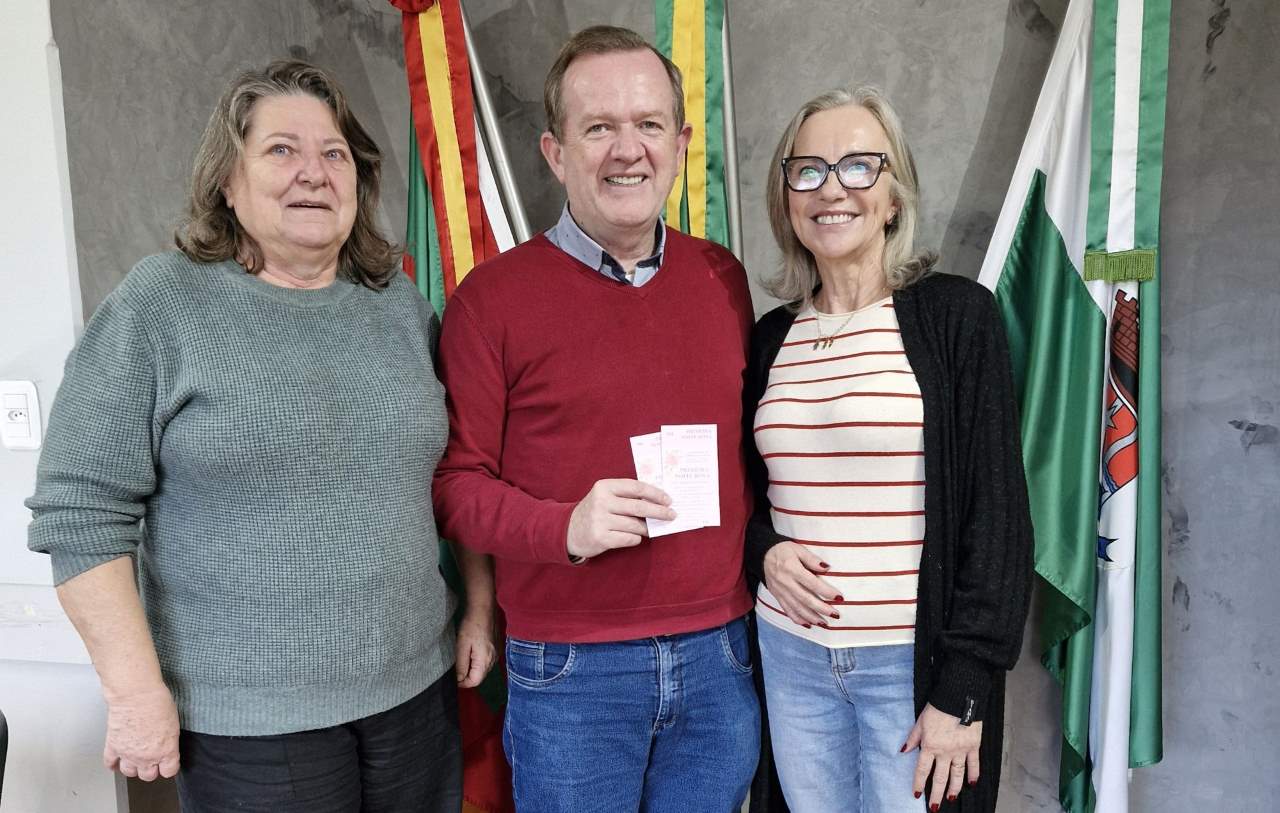 Liga Feminina de Combate ao Câncer promove a Primeira Noite Rosa