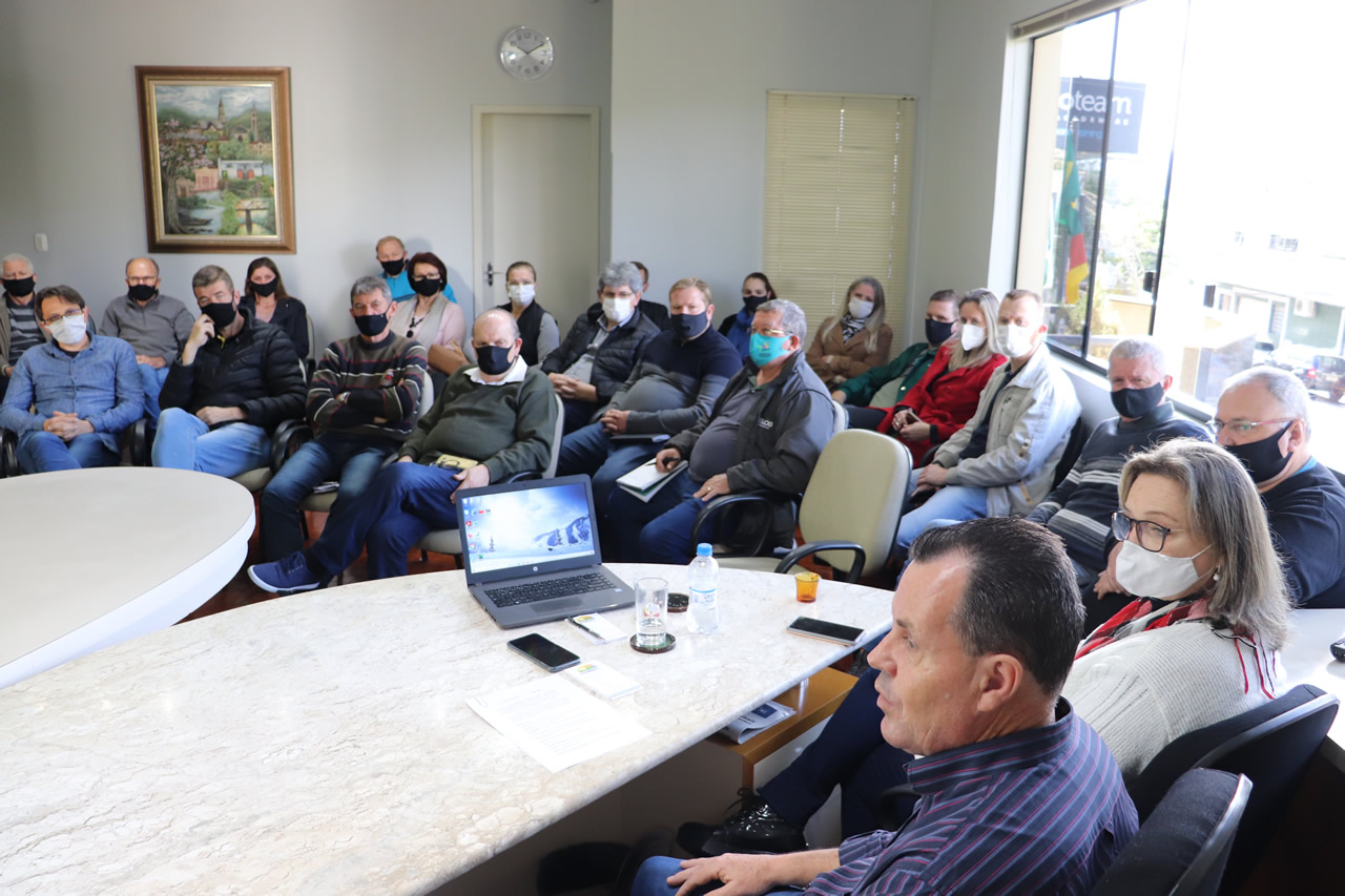 Audiência apresenta projeto de financiamento para pavimentações