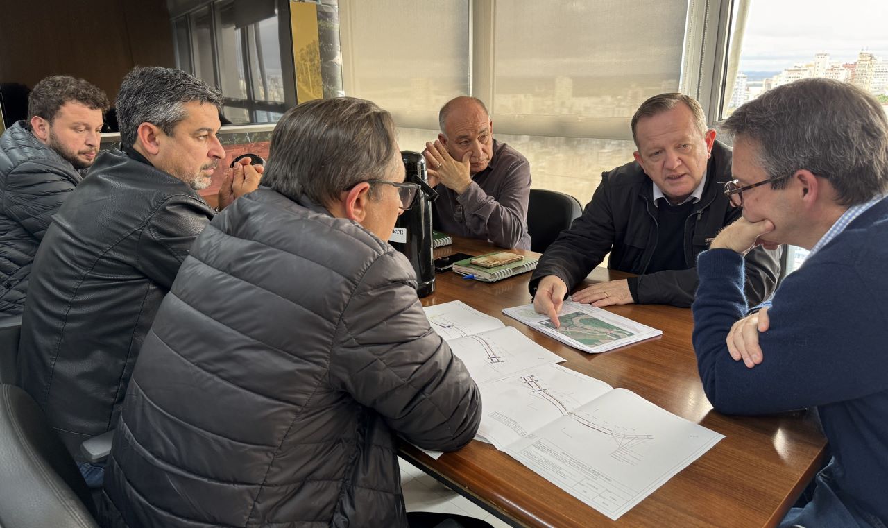 Articulação com o Estado busca avanços em moradias e infraestrutura viária