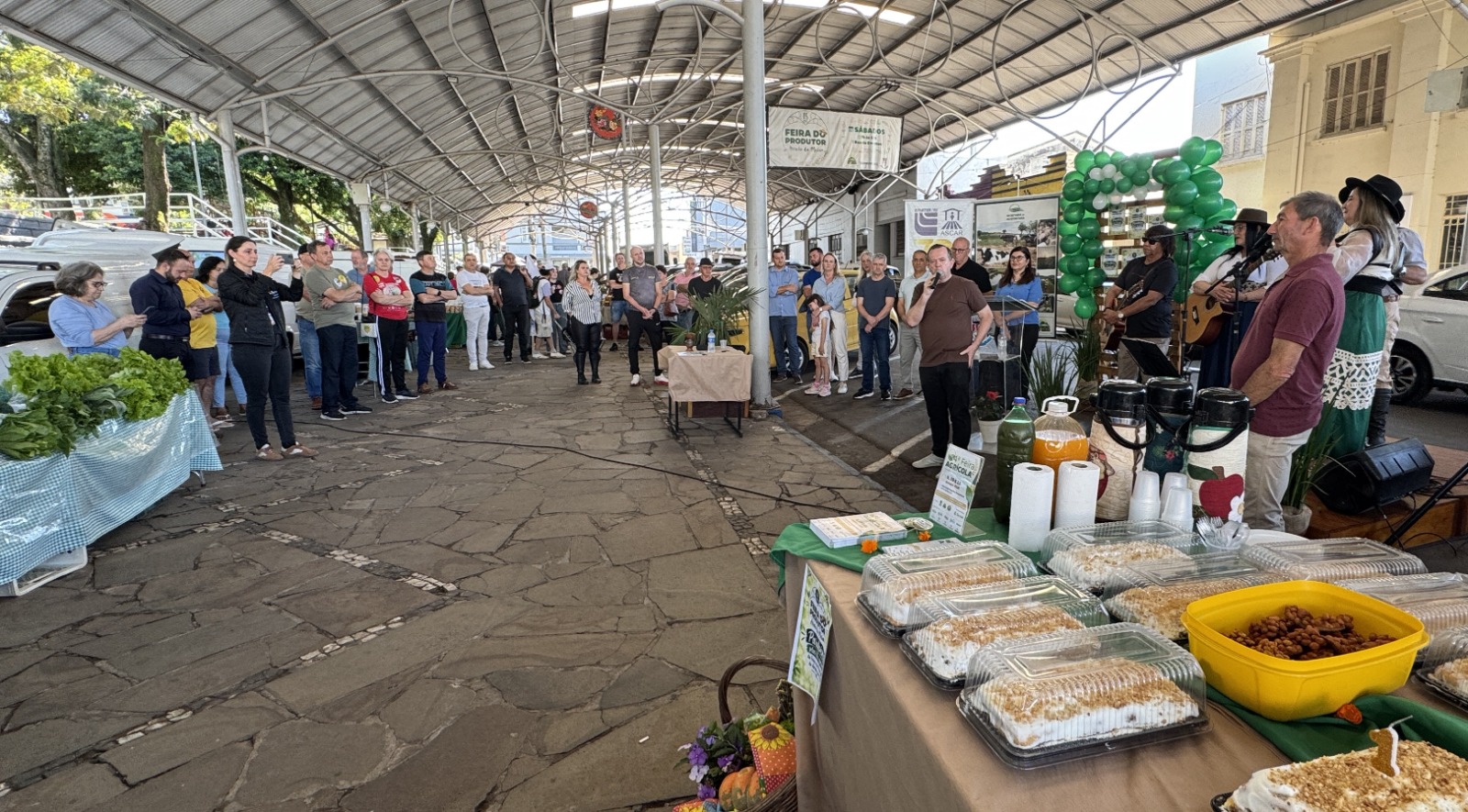 16 ANOS DE FEIRA DO PRODUTOR: Programação na Rua de Eventos reuniu feirantes, consumidores e comunidade no sábado