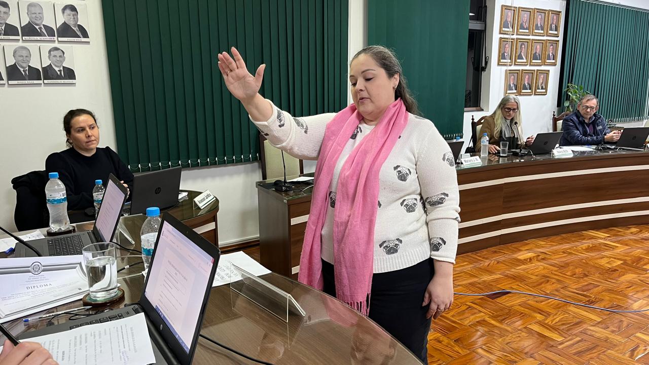Vereadores aprovam quase R$ 5 milhões para a VRS-482 e verba para convenção da CDL