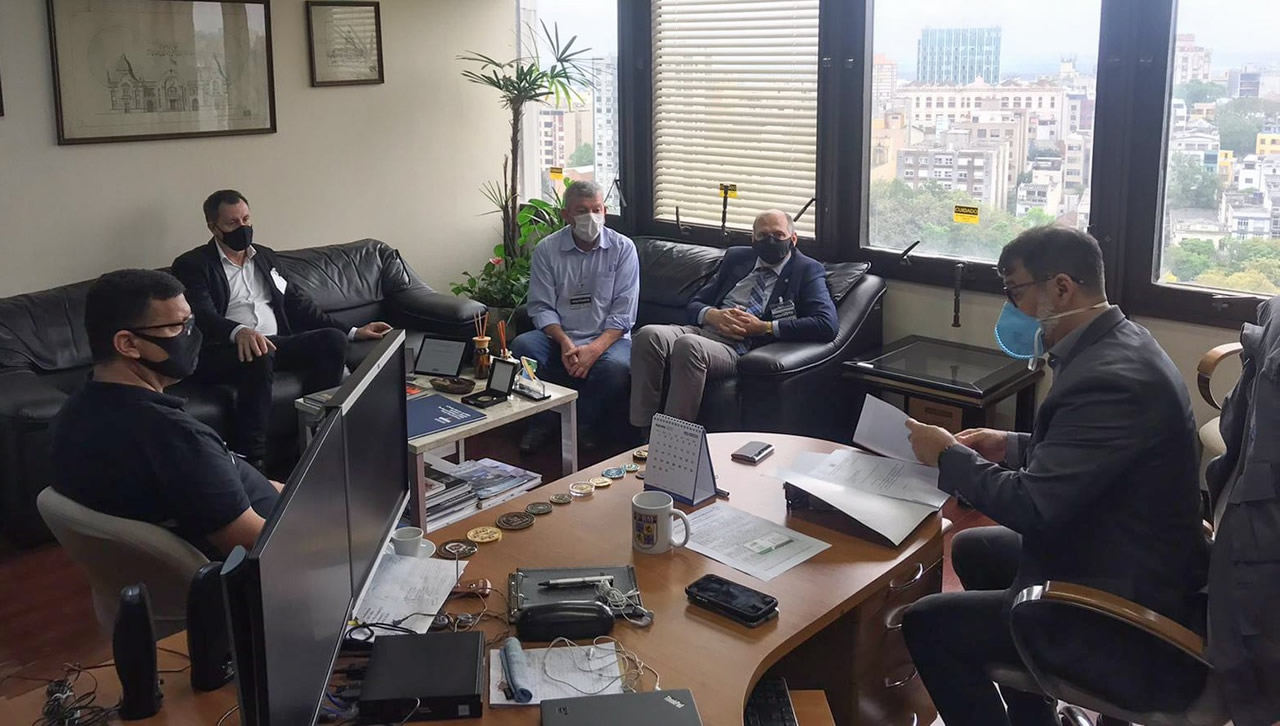 Administração encaminha pedido de doação da área do antigo CNEC para o município