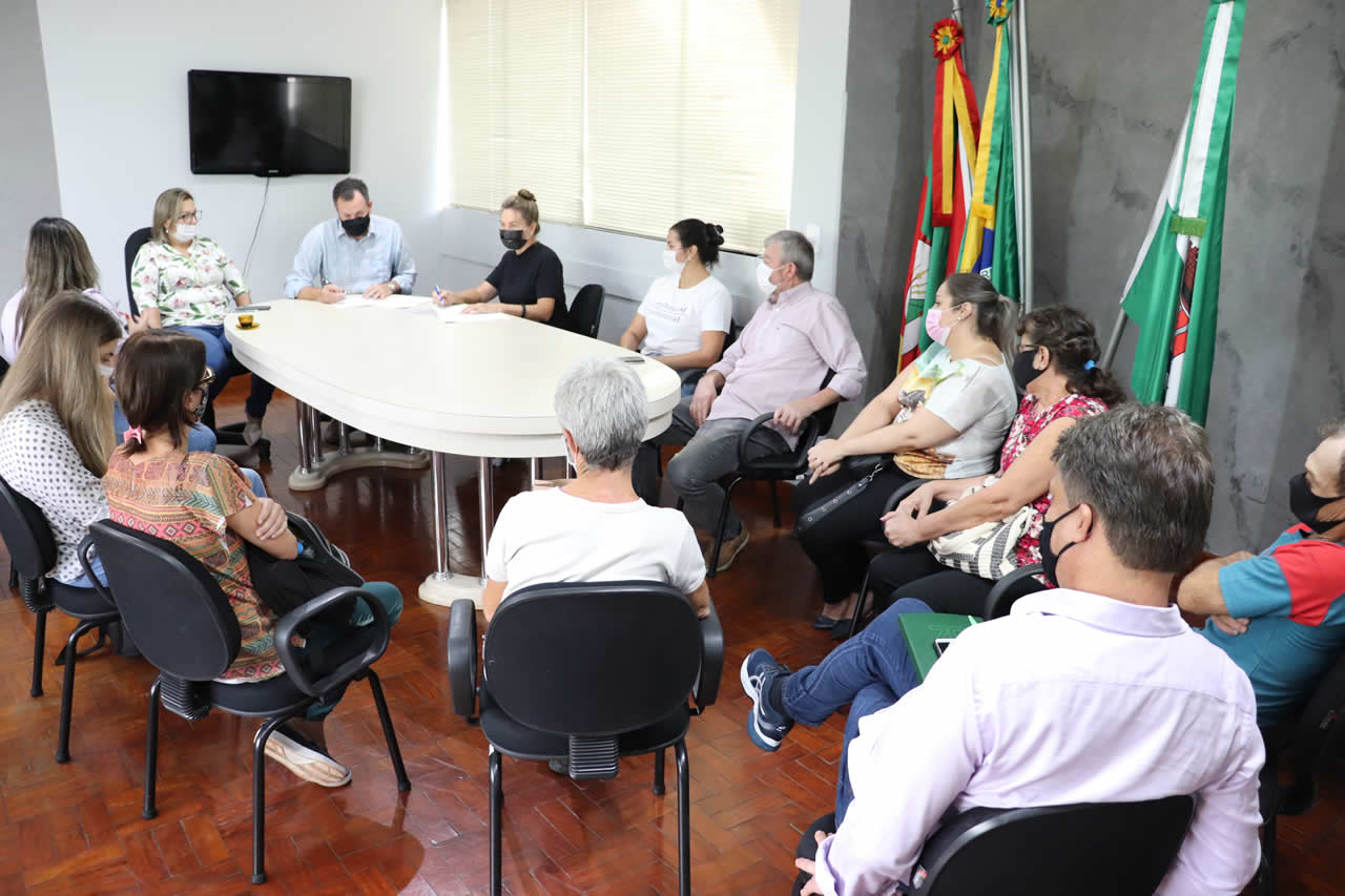 Convênio com o Estado permite a castração de mais 200 fêmeas de cães e gatos