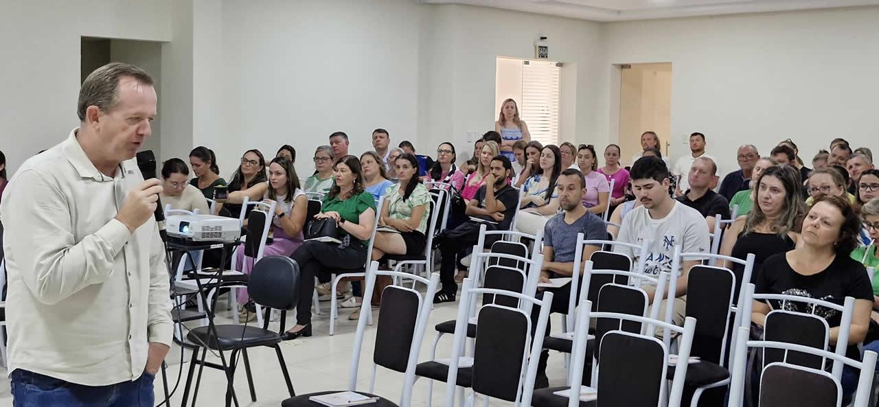Administração promove qualificação para servidores municipais