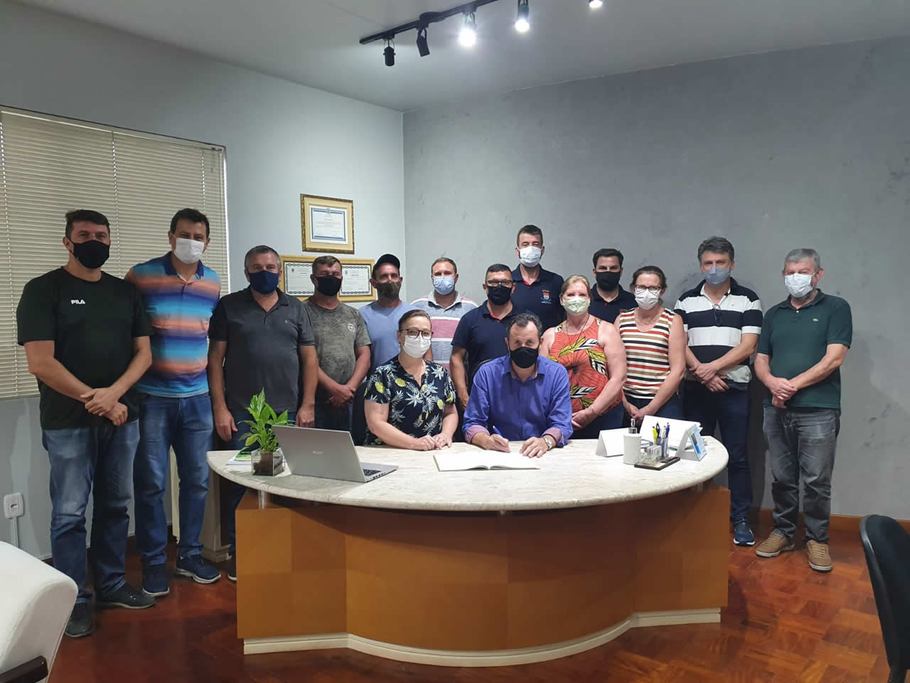 Bruxel transmite cargo para Adriana Meneghini Lermen