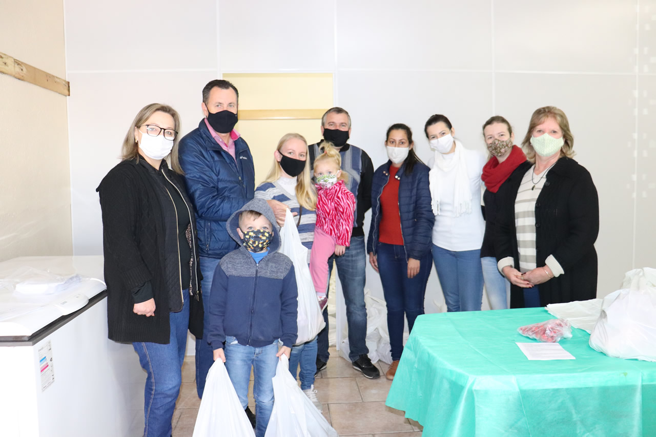 Kits de agricultura familiar serão distribuídos para cerca de 1.280 famílias