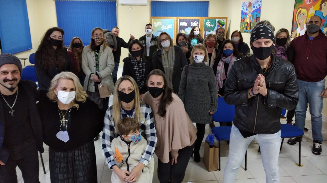 Palestra show aborda a importância da música na vida das pessoas