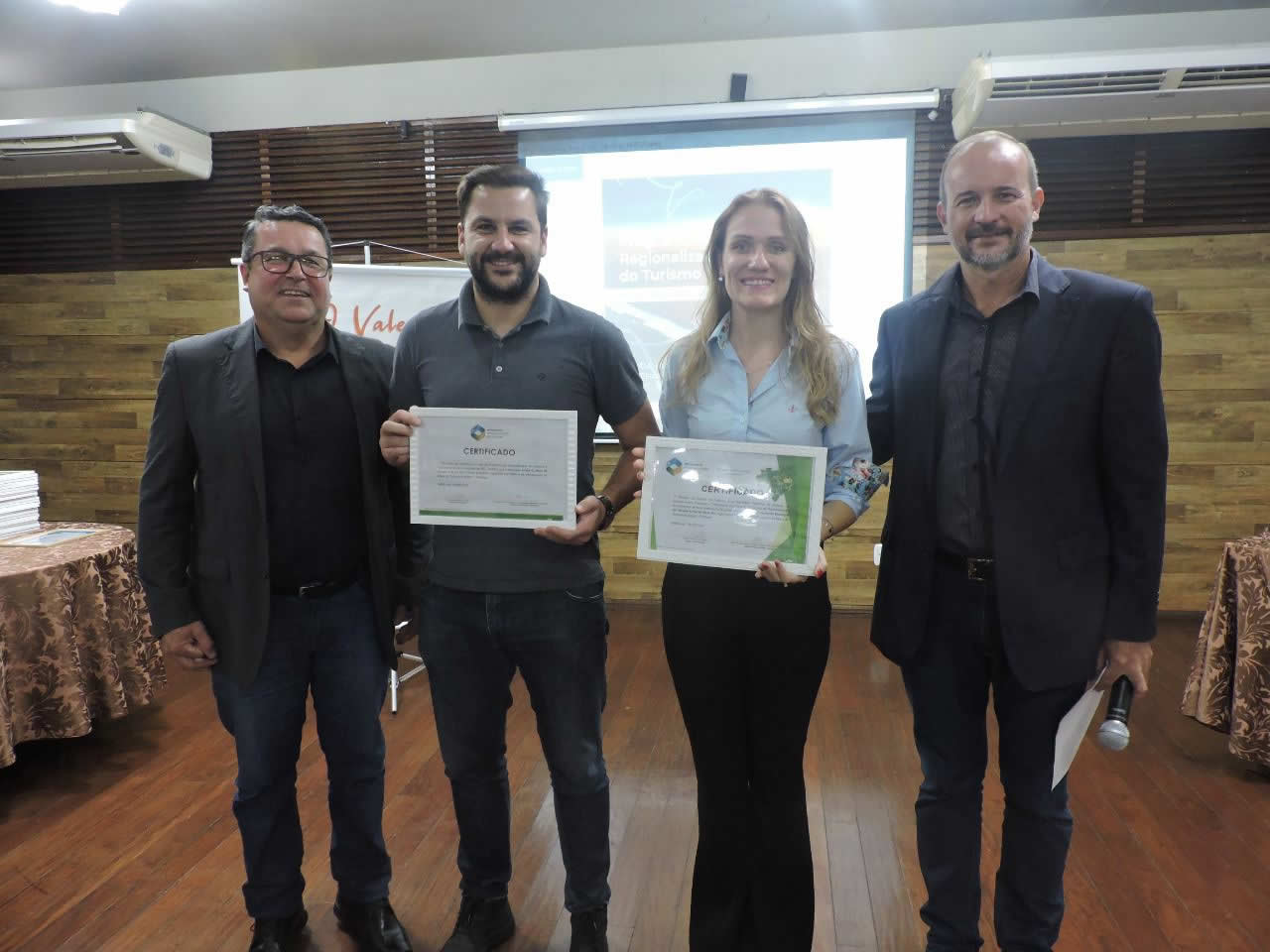 Arroio do Meio recebe certificados do programa de regionalização do turismo