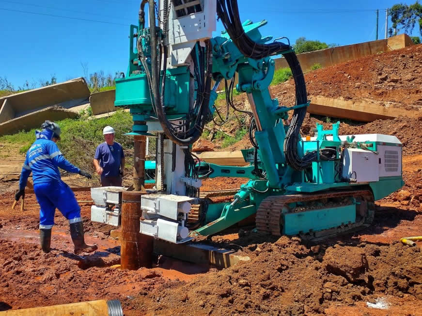 Ponte da ERS-130: EGR inicia fundações dentro do Rio Forqueta