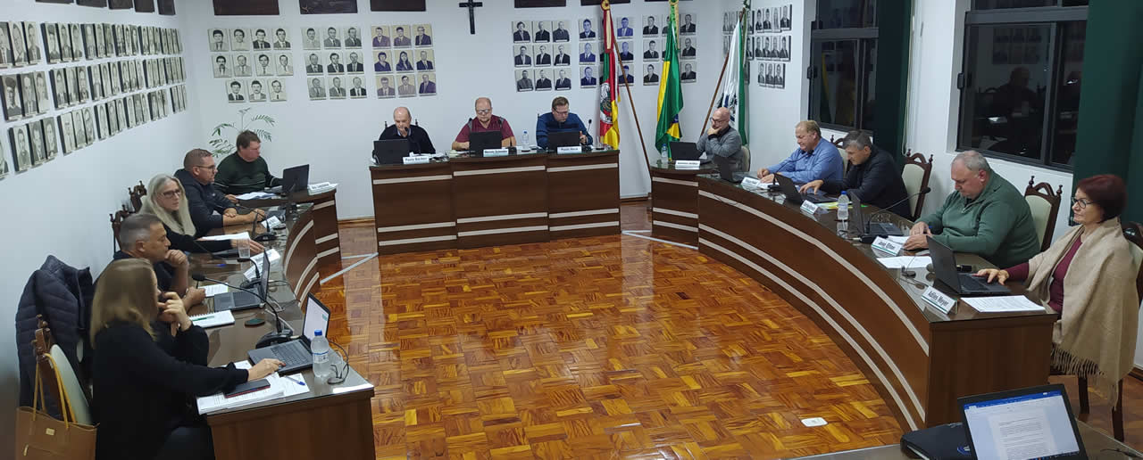 Vereadores aprovam projeto que possibilita liberação de verba para construção de pórtico