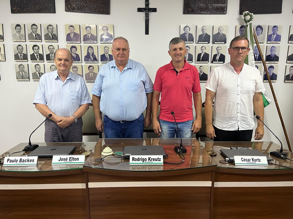 Rodrigo Kreutz (MDB) preside a Câmara de Arroio do Meio em 2024