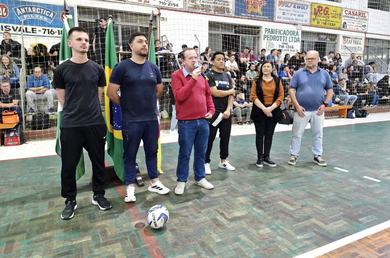 Campeonato Municipal de Futsal consagra campeões no Salão Paroquial