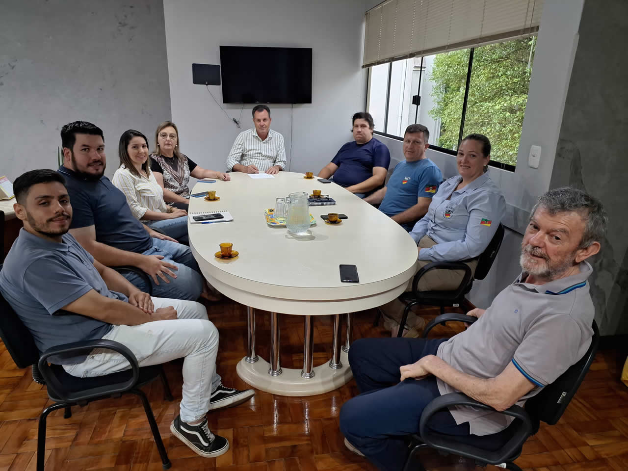 Reunião entre Administração e patronagem define reformas no galpão do CTG